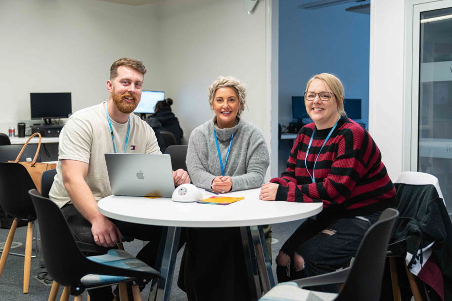 Students using HE Hub interior BGLZ